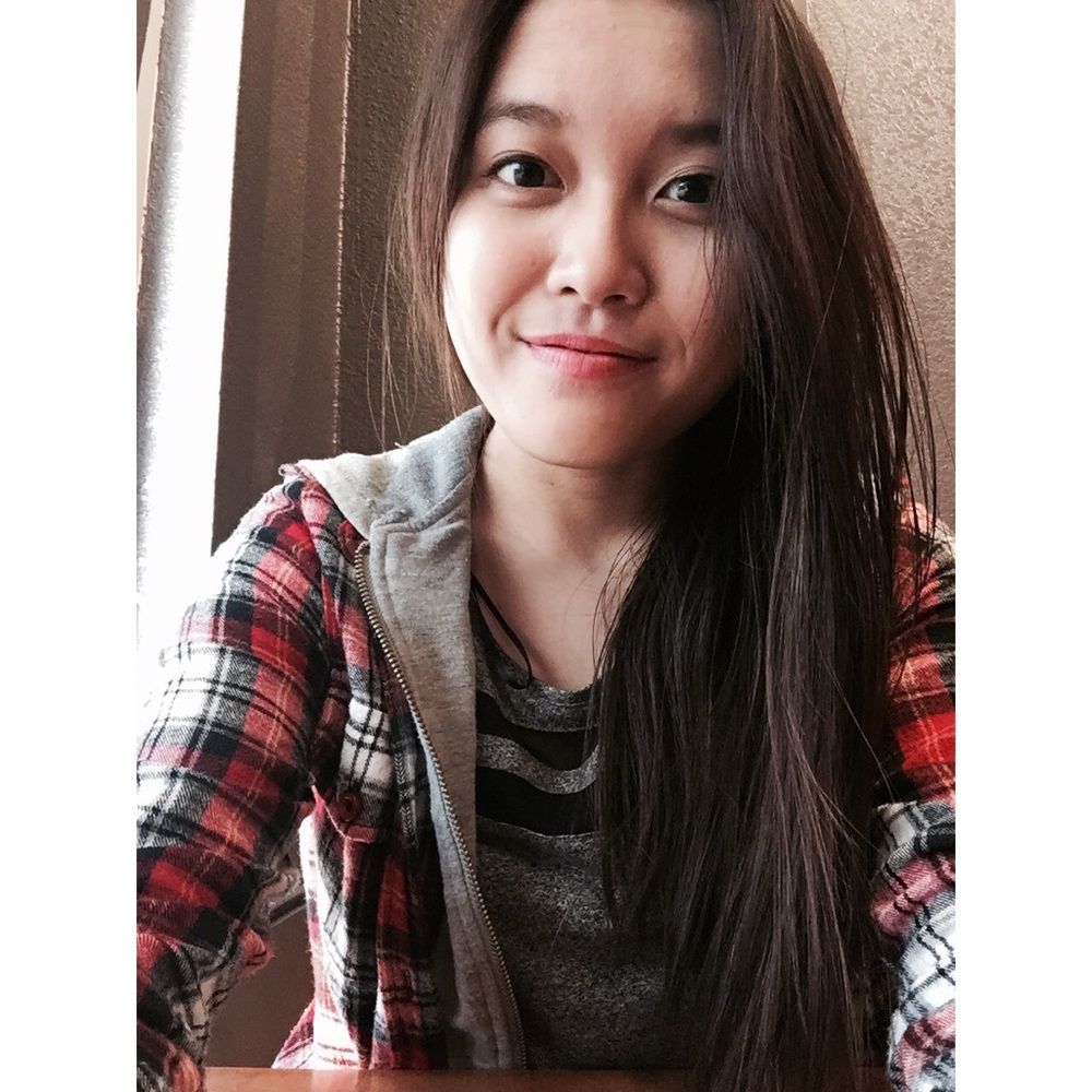 Meet your Posher, Lyvia